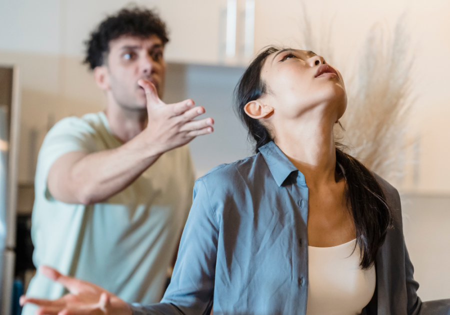 man yelling at frustrated woman ways narcissists treat their exes