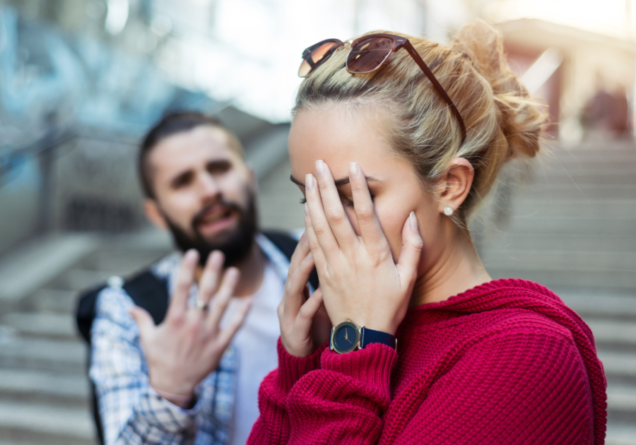 man upsetting woman ignoring a narcissist